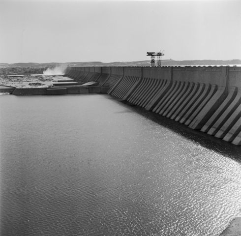 Suez crisis over Aswan Dam
