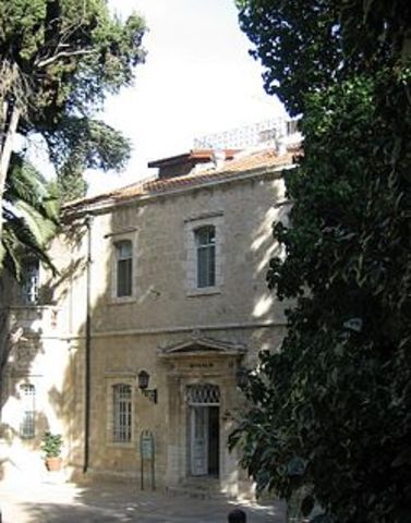 בית הספר אוולינה דה רוטשילד - נביאים 13