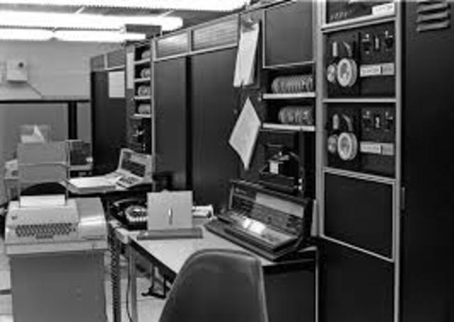 MIT-PRIMER-CORREO-ELECTRONICO