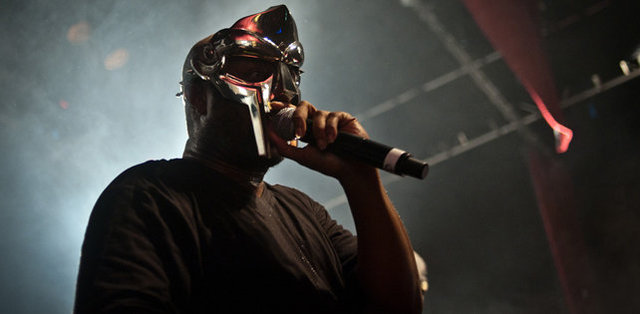MF DOOM впервые посещает Россию. Он дал концерт в одном из московских клубах. А после дал интервью, в котором сказал, что был удивлён как его встретила русская публика.