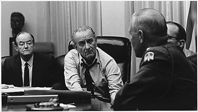 Lyndon Johnson drops out of Presidential Campaign