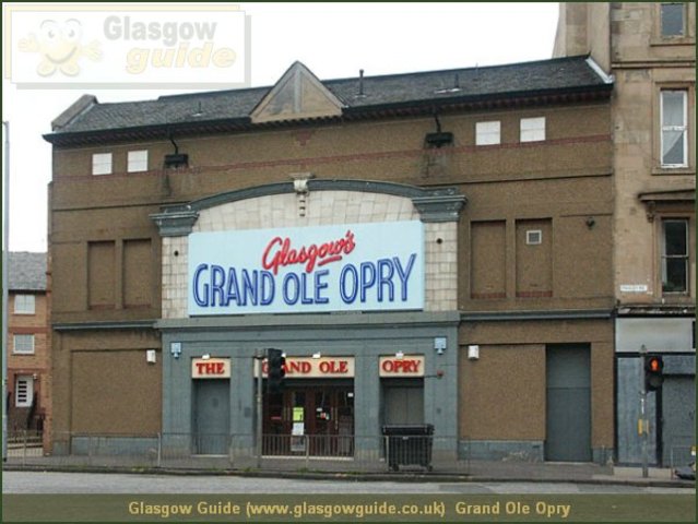The Grand Ole Opry transmits its first radio broadcast