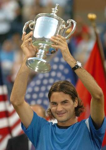 Winnner : Federer R