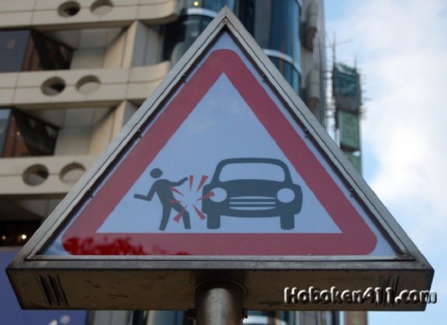 Montag hears of Clarisse's death