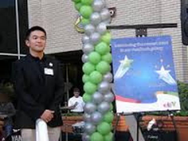 jack sheng se convierte en la primera persona en ganar 1.000.000 de dolares en EBAY