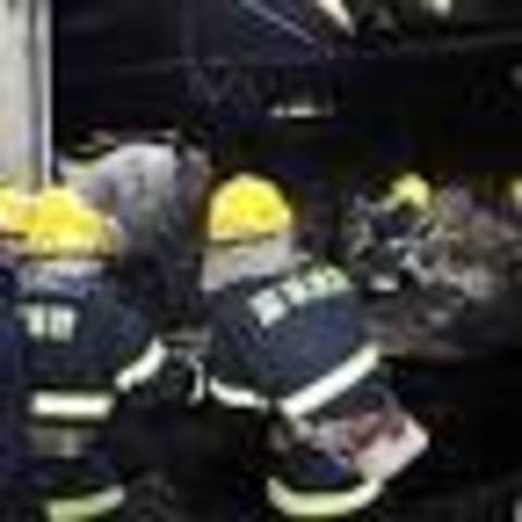 16 people killed in fire