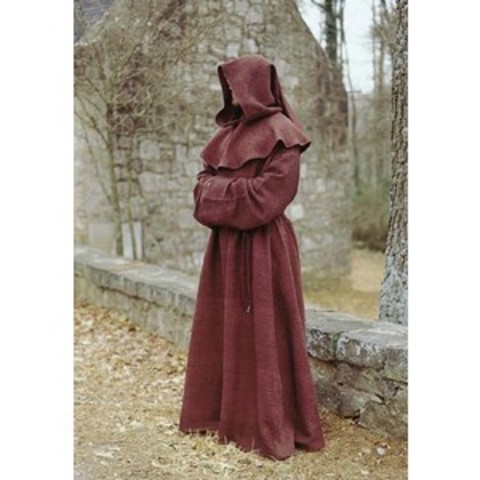 Les moines portent une tunique avec un capot