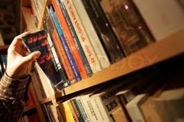 Montag steals first book