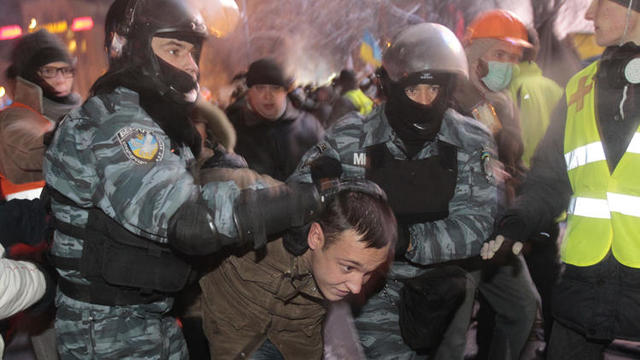 Ukraine protest confident as US mulls sanctions