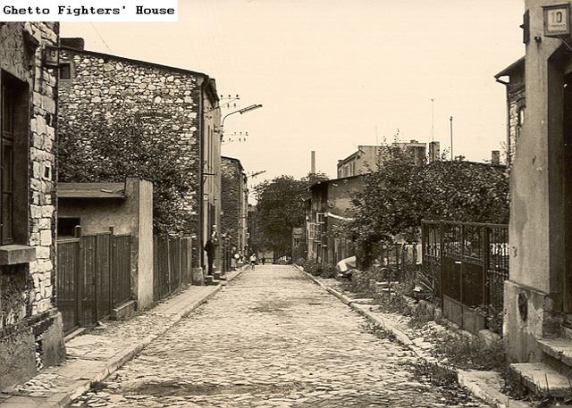 All jews in Sosnowiec must go to live in Srodula