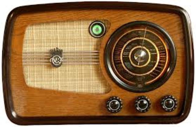 KFAD (now KTAR) is Arizona's first liscensed commercial radio station.