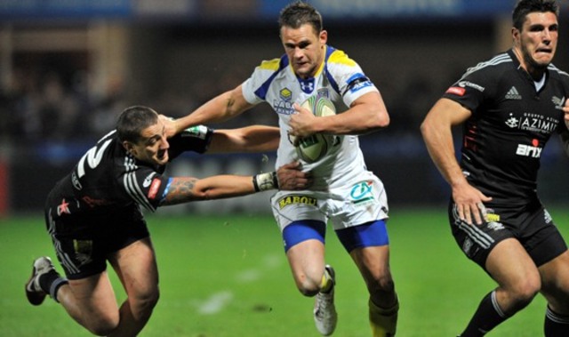 Clermont Auvergne acquire Lee Byrne