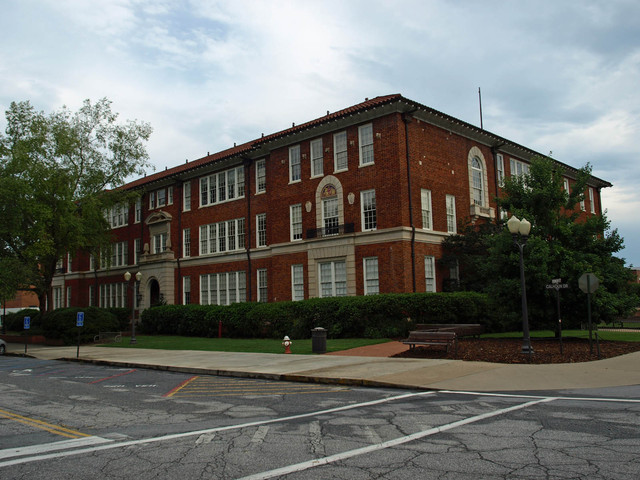 Riggs Hall