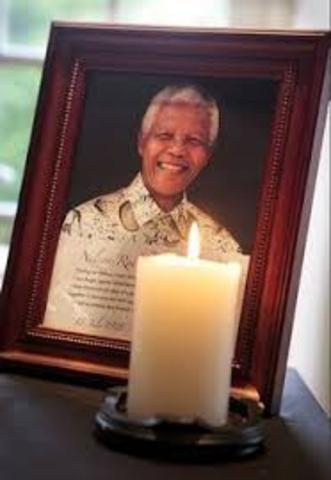 Nelson Mandela passes