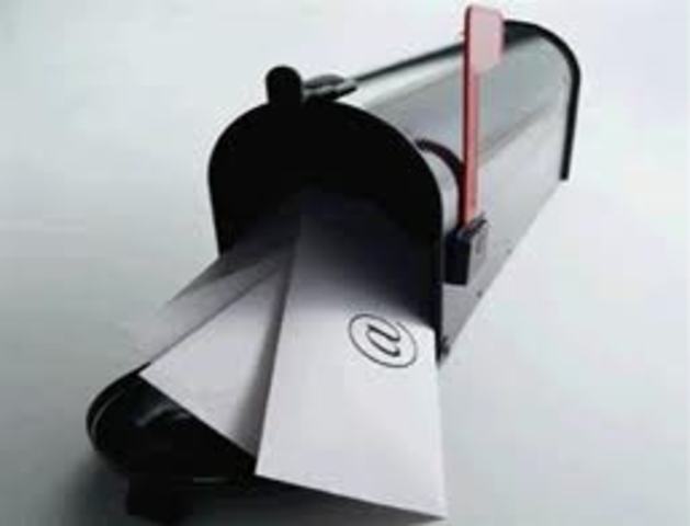 SE ENVIA EL PRIMER CORREO ELECTRONICO