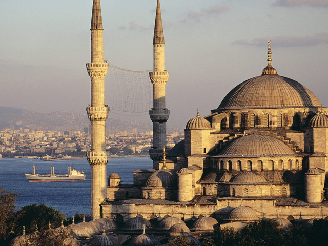 Byzantine capital of Constantinople conquered and rename Istanbul by the Musilm Ottomans