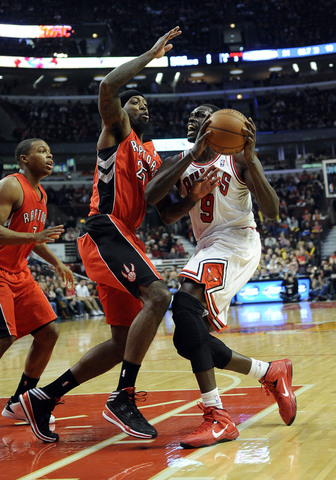 Raptors 99, Bulls 77