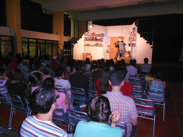 Funcion de ALGO SE PUDRE EN LA DESPENSA, comedor estudiantil UIS