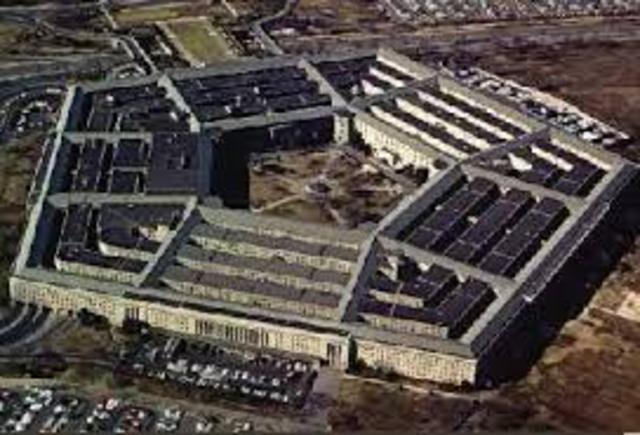 Comienza a funcionar ARPANET