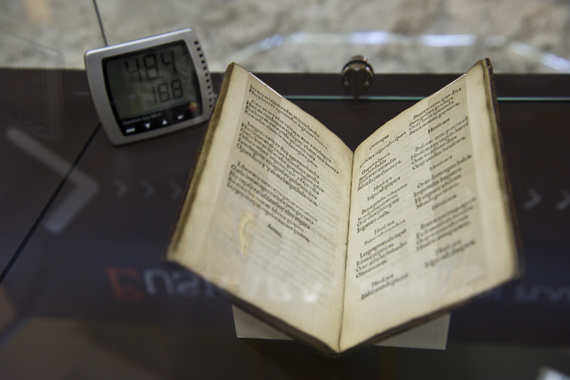 Euskarazko lehenengo liburu idatzia. Lingua Vasconum primitiae.