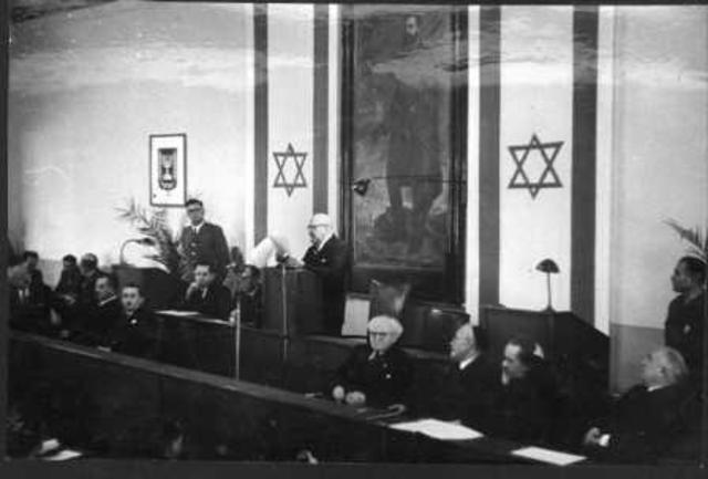 הישיבה הראשונה של האספה המכוננת