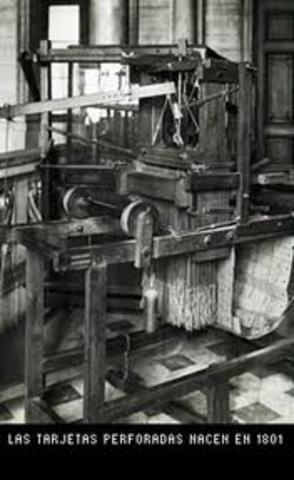 Nacen las tarjetas perforadoras