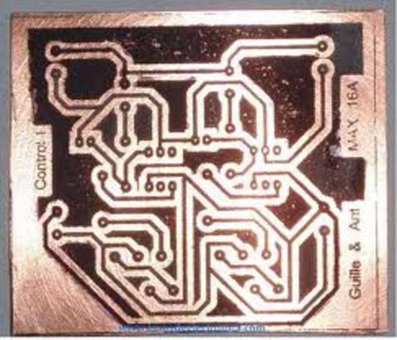 la aparicion del ibm marca el comienso de la tersera jeneracion  las placas de  circuito inpresas con multiples componentes