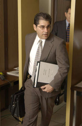 Day Twelve: Michael Jacsons Trial (2005)