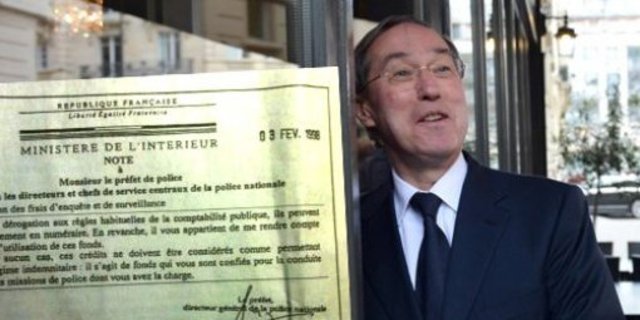 Le Canard Enchaîné publie un document qui enfonce un peu plus Claude Guéant