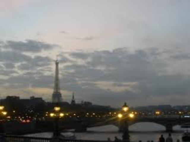 Paris retaken by Allies Forces