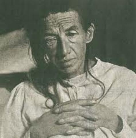 Auguste Deter is the first person diagnosed with Alzheimers.