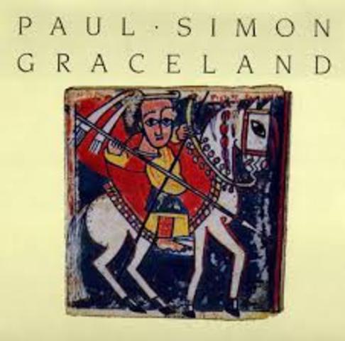 Paul Simon releases "Graceland."