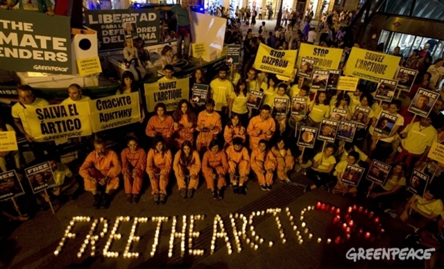 Activistas de Greenpeace detenidos en Rusia