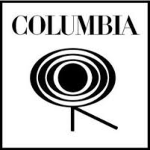 Los muchachos firmaron un contracto con Columbia Records.