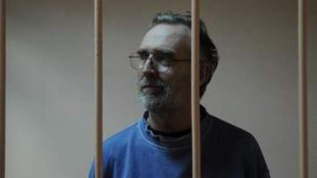 Russia considers amnesty bill for Greenpeace activists