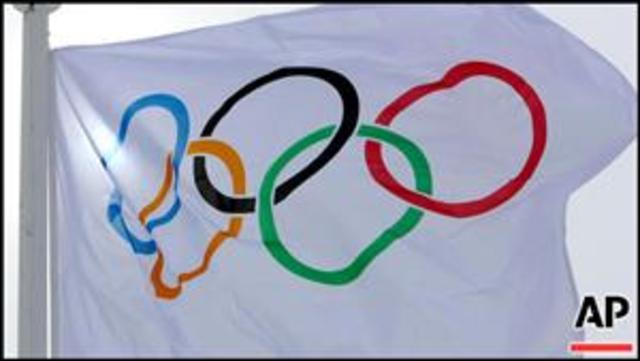 Obama includes openly gay athletes in 2014 Olympic delegation