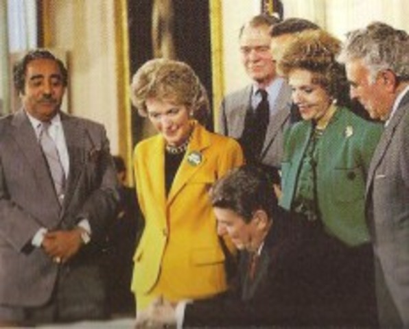 Reagan signs anti-drug abuse act