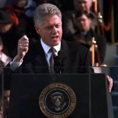 Clinton begins second term