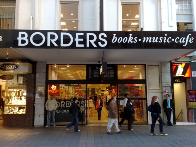 Borders book store goes out of business