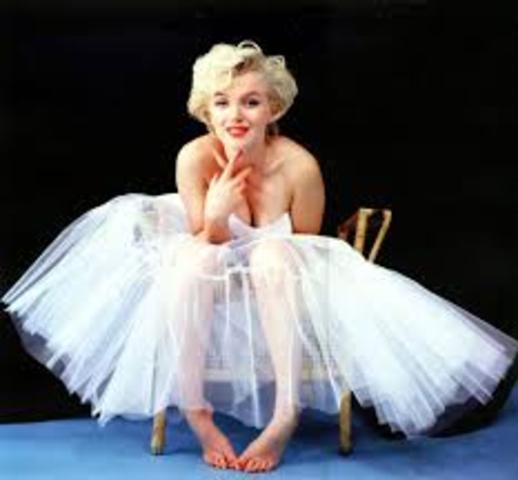 Marilyn Wins a Golden Globe