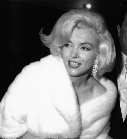 Marilyn and Joe DiMaggio Divorced