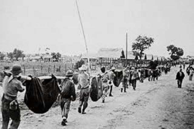 Philippines fall to Japanese – Bataan Death March