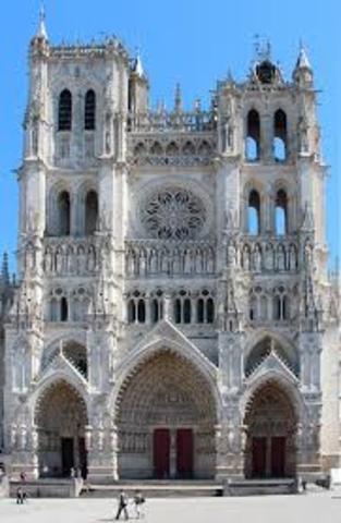 Amiens Cathedral is burned