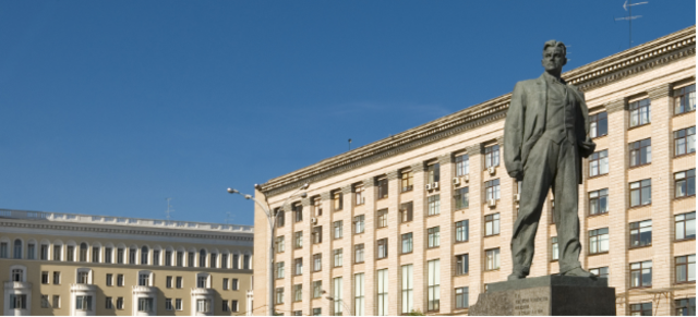 Выполнение первых проектов для Министера