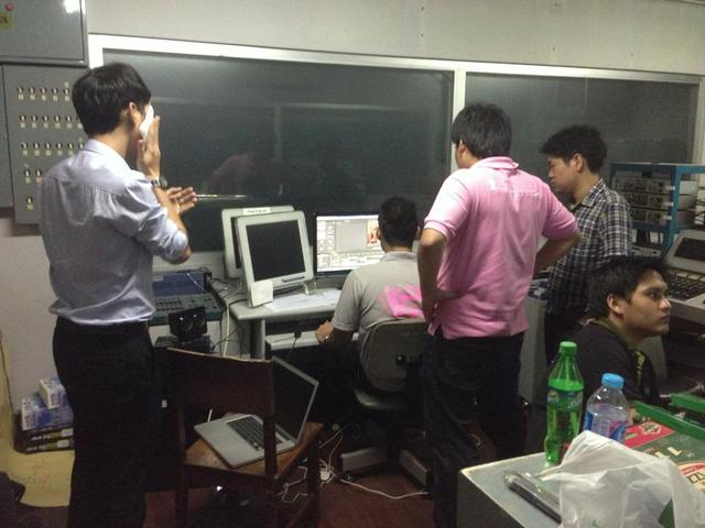 ระดมกำลังทำสื่อให้เสร็จ