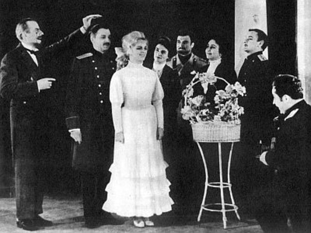 „Trys seserys", KVDT