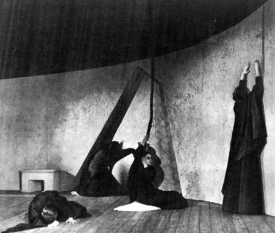 „Bernardos Albos namai", KVDT