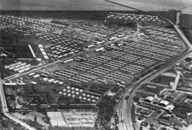 vladek in US refugee camp