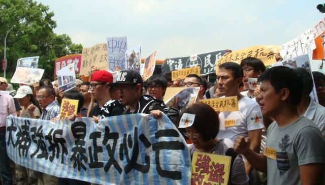 石之瑜教授寫的〈學生為什麼氣憤江宜樺？〉格調之差，如名嘴之流