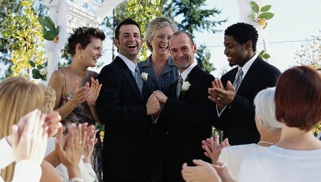 對「台灣守護家庭官方網站」開了第一槍